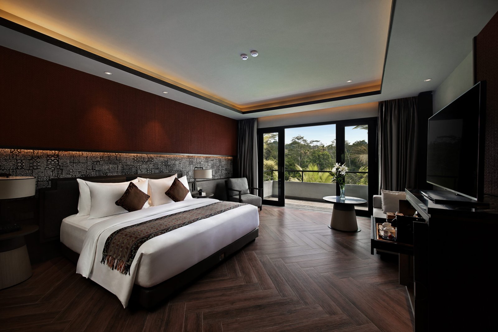 Interior of SNEHA Balcony Room at Ayatara Villa Ubud Kintamani Bali – a luxury villa di Bali offering scenic views and boutique airbnb bali ambiance. Romantic Bali villa jacuzzi resort.